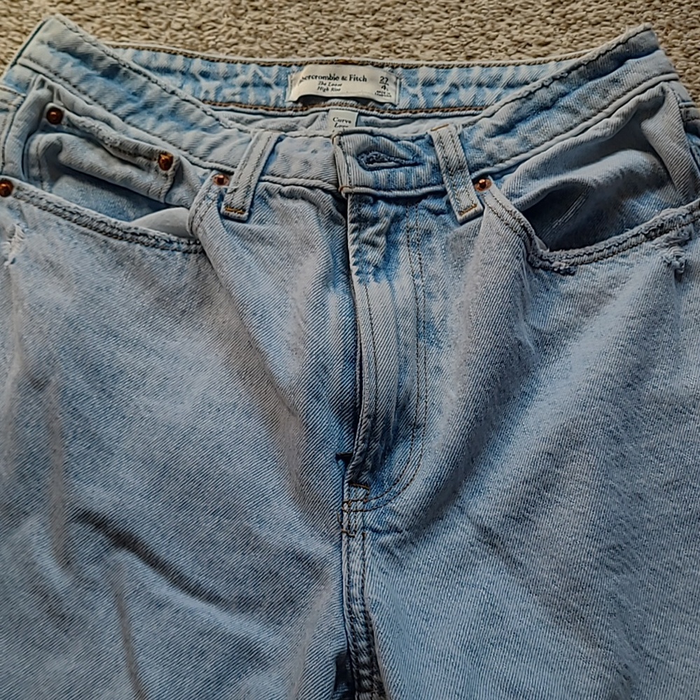 Abercrombie & Fitch The Loose jeans. - Picture 3 of 6
